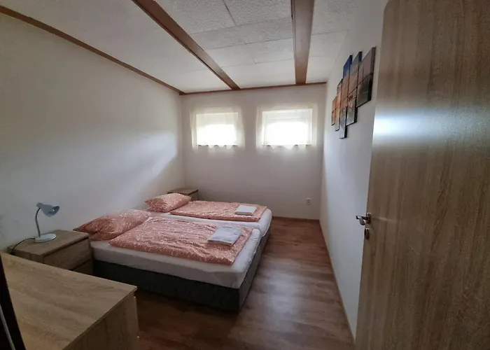 Vinarstvi Klucov * Lstibor
